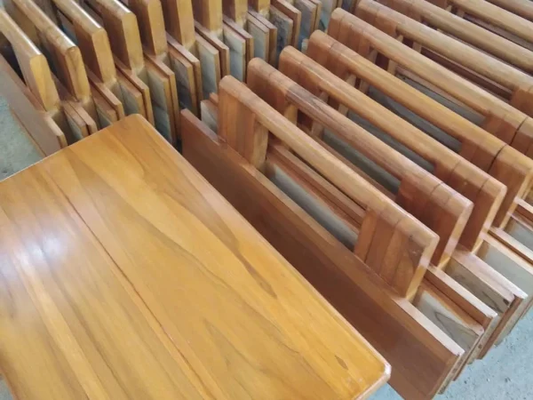 40 MEJA LIPAT KAYU JATI (TPQ AL-MUSTAQIM)